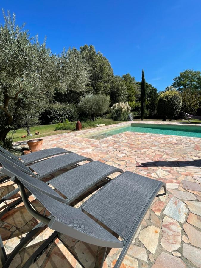 Hébergement de vacances Maison Avec Piscine Et Terrasse